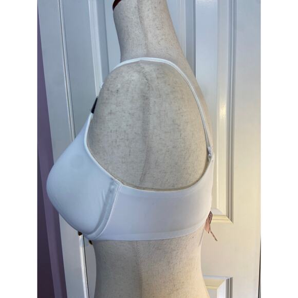 Victoria's Secret bra - Picture 3 of 8